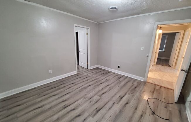 Welcome to our charming 3 bedroom, 1 bathroom house located in West Memphis, AR.