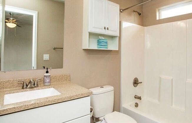 3 beds, 2 baths, $2,300