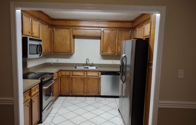 3 beds, 2 baths, $1,795