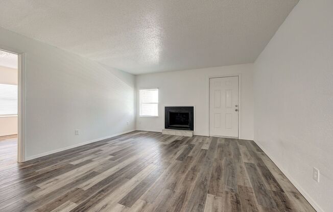 2 beds, 2 baths, 1,050 sqft, $899