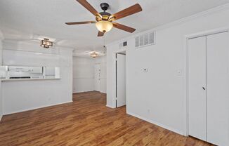 4103 Speedway, Unit 104
