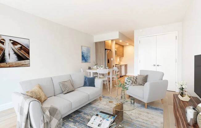 251 W 48 ST