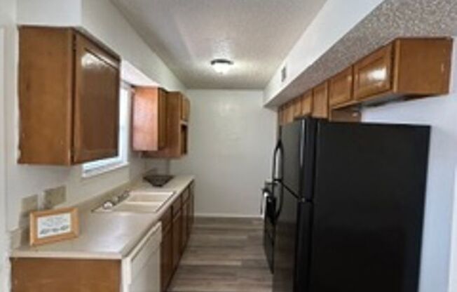 2 beds, 1.5 baths, 1,084 sqft, $950, Unit 0403