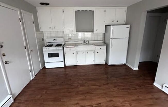 3741 W 59 ST