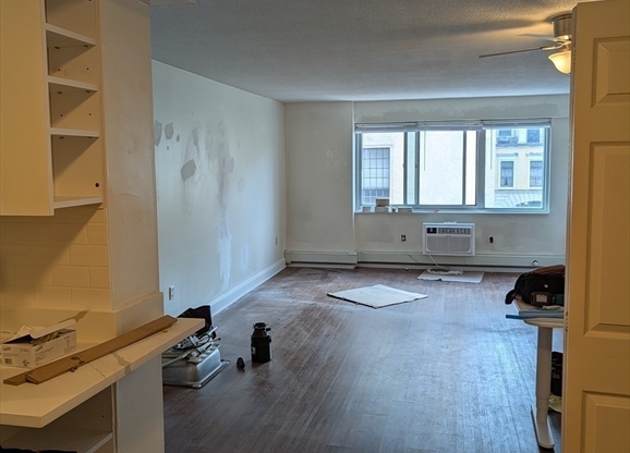 130 BOWDOIN ST