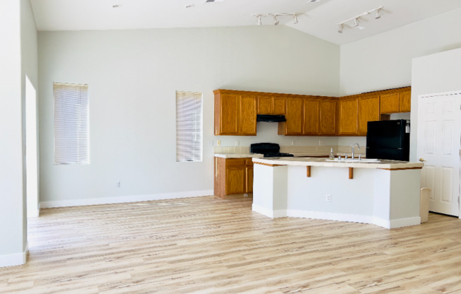 6150 POWDERMILL