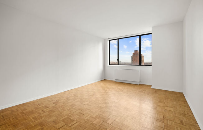 2 beds, 1.5 baths, 961 sqft, $6,000, Unit 24J