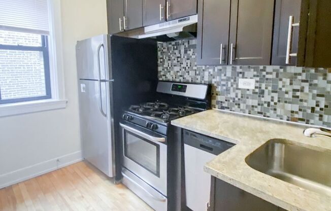 2 beds, 1 bath, 655 sqft, $2,450, Unit 617-B2