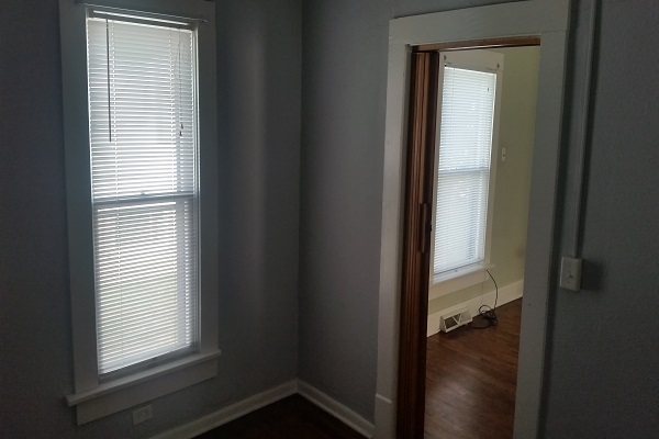 3 beds, 2 baths, $1,100