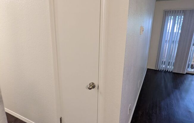 2 beds, 2 baths, 900 sqft, $1,575, Unit #01