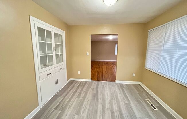 3 beds, 1 bath, $1,200