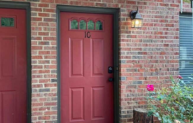 1 Bedroom/2 .5 Bath Condo located in River Station Condominiums!