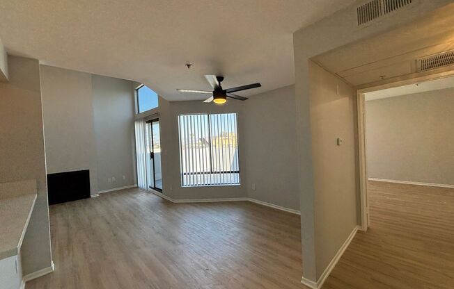 1 bed, 1 bath, 700 sqft, $1,798, Unit 416