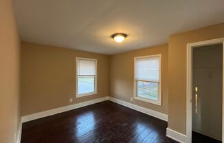 3 beds, 1 bath, $995