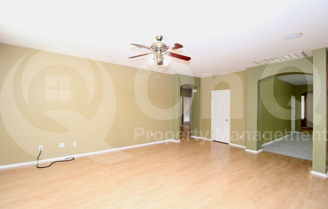 1199 E BROWNING PL