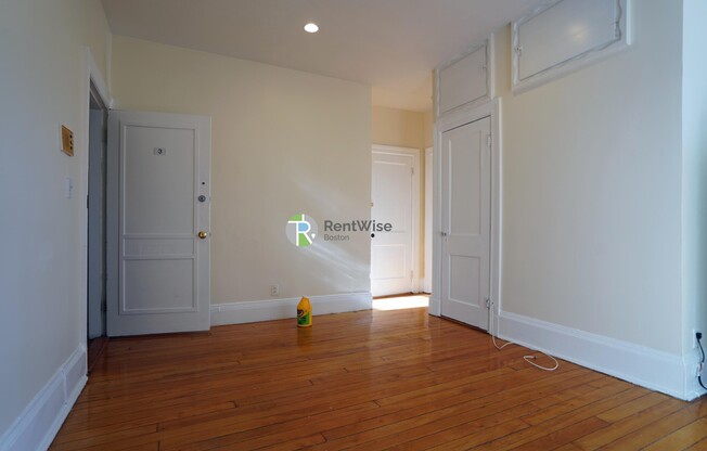 1212 COMMONWEALTH AVE