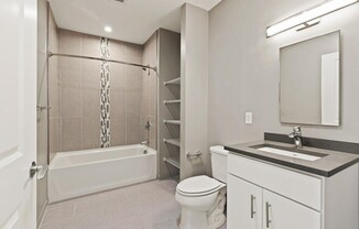 2 beds, 1 bath, 777 sqft, $4,100, Unit 302