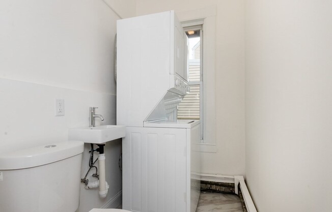 319 DORCHESTER ST