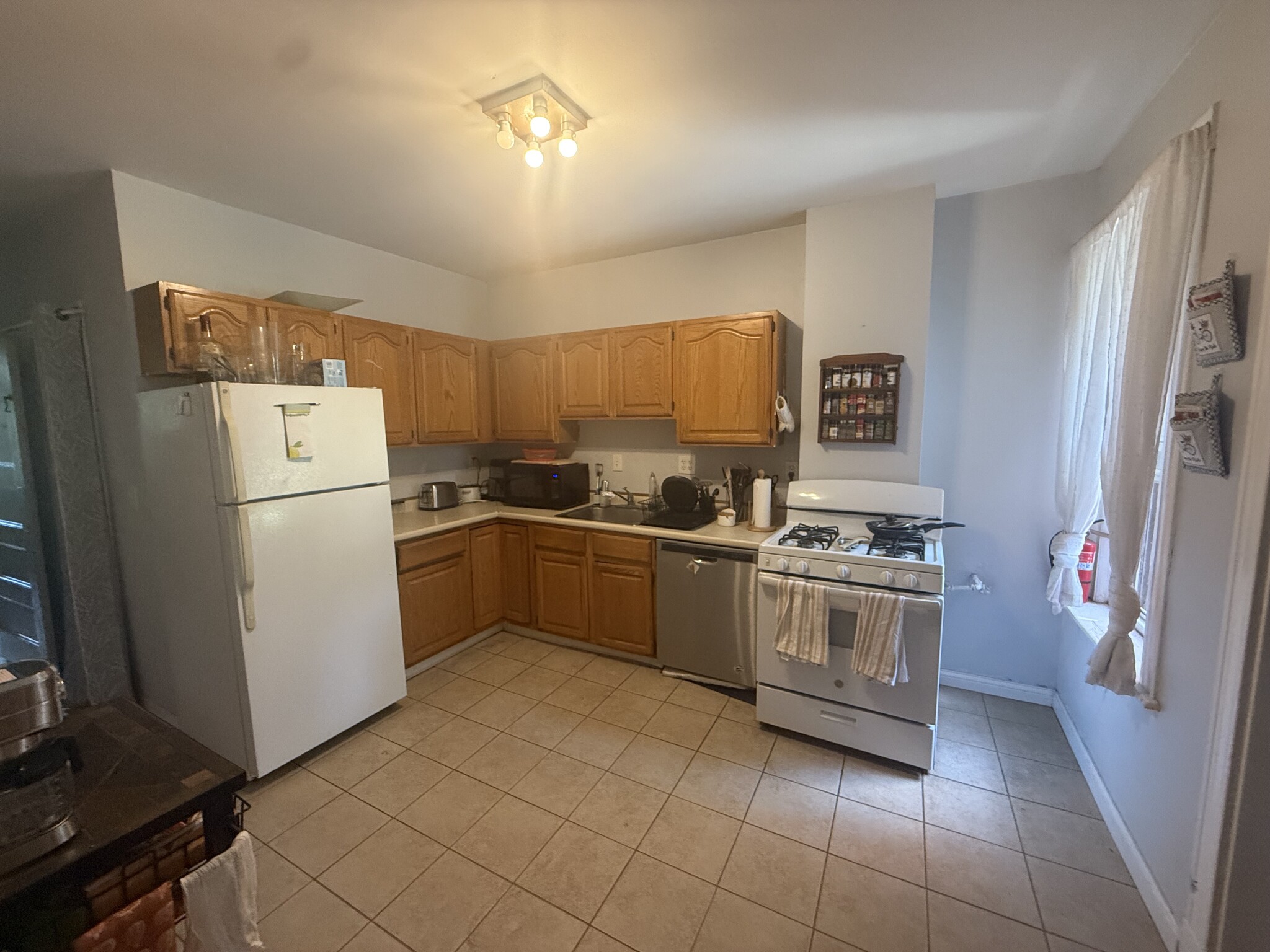 1799 BEACON ST