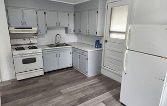 2 beds, 1 bath, $1,100, Unit Unit A