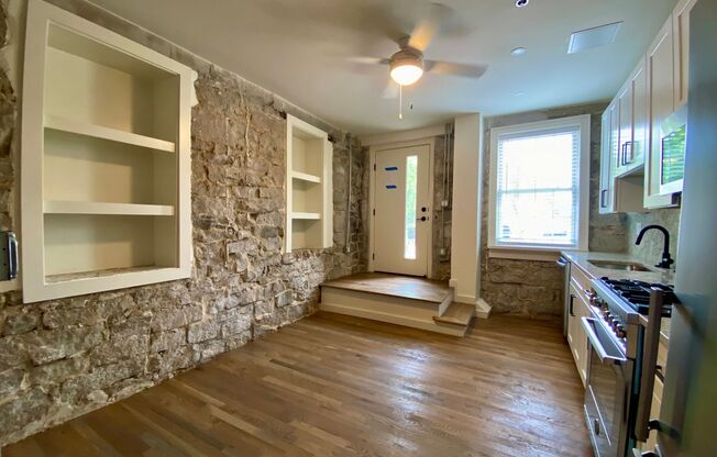 1 bed, 1 bath, 420 sqft, $1,500, Unit 009