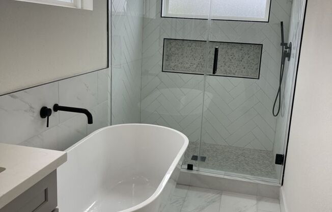 3713 Dreyfus St **Ask about our NO CASH DEPOSIT option!**