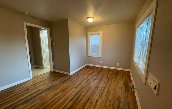 $0 DEPOSIT OPTION!COZY TWO BEDROOM! CLOSE TO ANSCHUTZ CAMPUS AND EASY ACCESS TO DOWNTOWN DENVER!