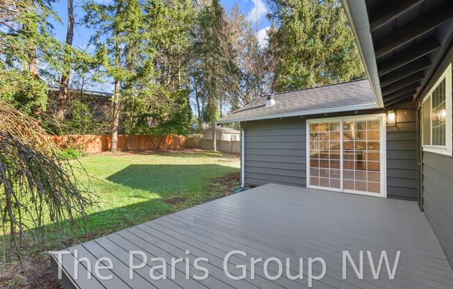 Stunning Mid-Century 2024 Remodel – Central A/C, Modern & Luxe Updates