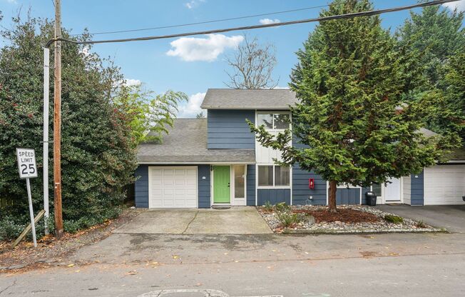 3 beds, 1.5 baths, 1,246 sqft, $2,199, Unit 2611-1