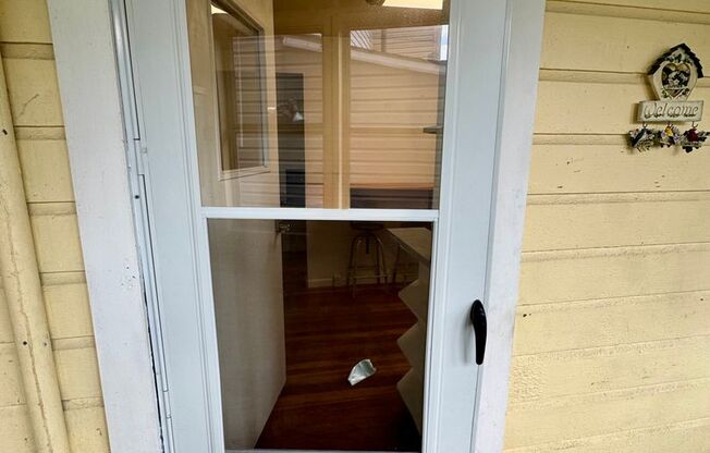 419 Taylor Street (Full Service)