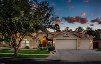 1471 W Bartlett Way