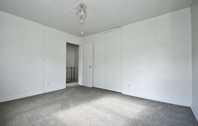 2 beds, 1 bath, 750 sqft, $1,000, Unit 2939 Freeland Street