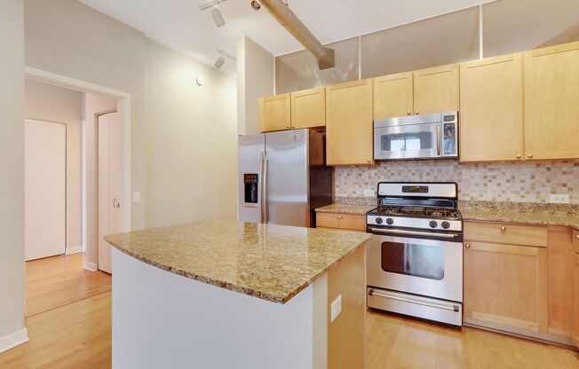 Gorgeous River North penthouse for rent!