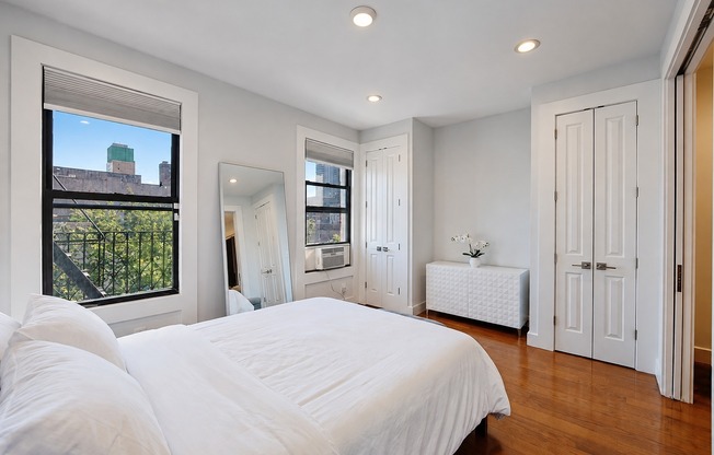 4260 BROADWAY
