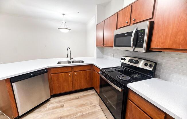 1 bed, 1 bath, 638 sqft, $1,149