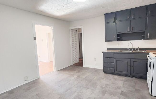 2 beds, 1 bath, $1,475