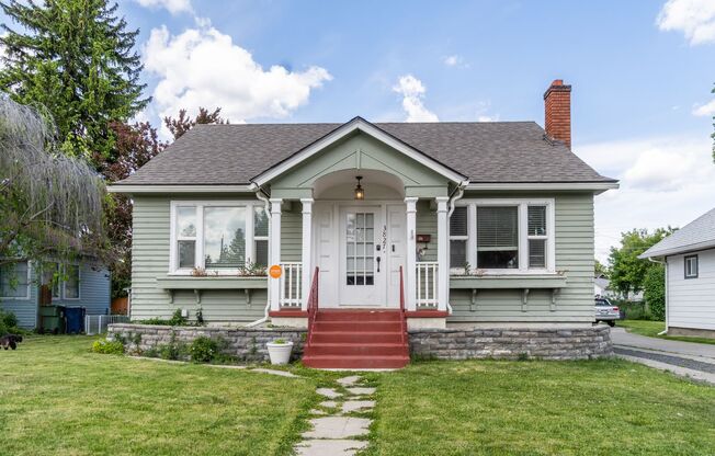 2 Bed 1 Bath Single Family Home on Spokane South Hill!