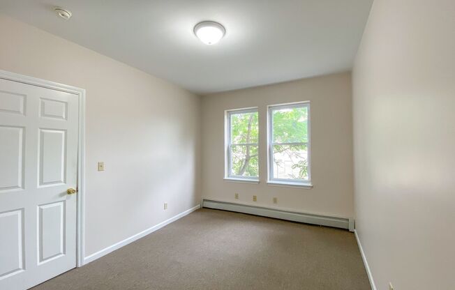 1 bed, 1 bath, $1,250, Unit 201