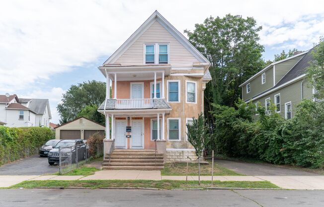 255 County St