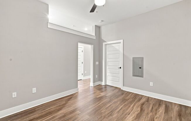 Studio, 1 bath, 640 sqft, $1,399, Unit 313 S1