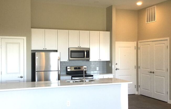 2 beds, 2 baths, 1,141 sqft, $1,785, Unit 114L