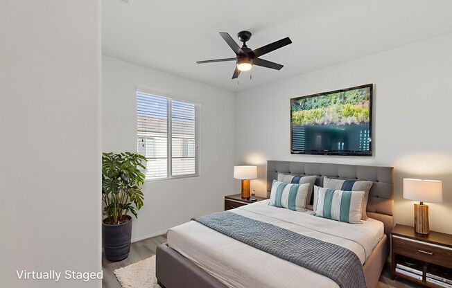 LIKE NEW 3 BEDROOM TOWNHOME