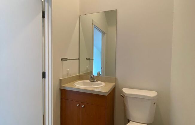 Studio, 1 bath, 170 sqft, $1,295, Unit 3510