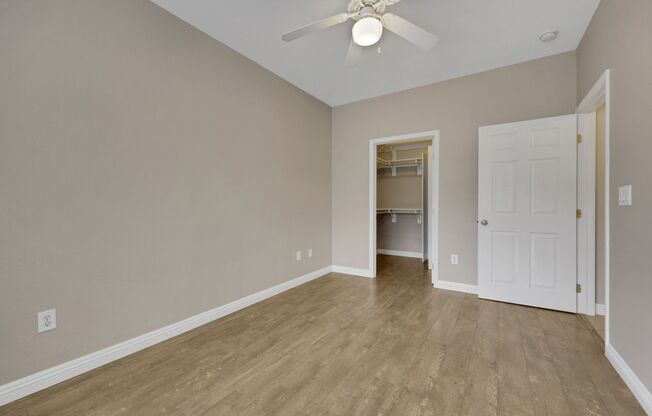 3 beds, 2 baths, $1,800, Unit UNIT 124