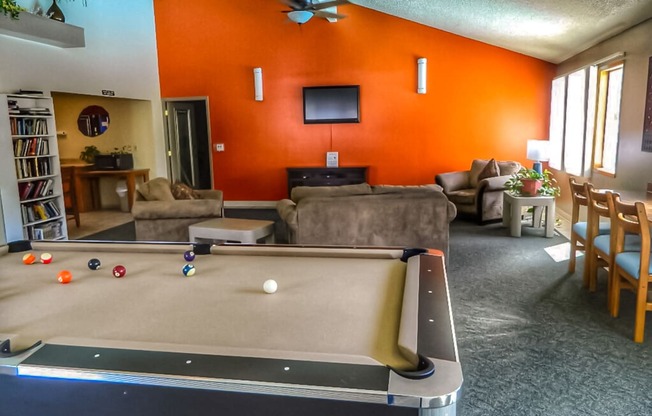 La Verde Apartments Clubhouse with Pool Table