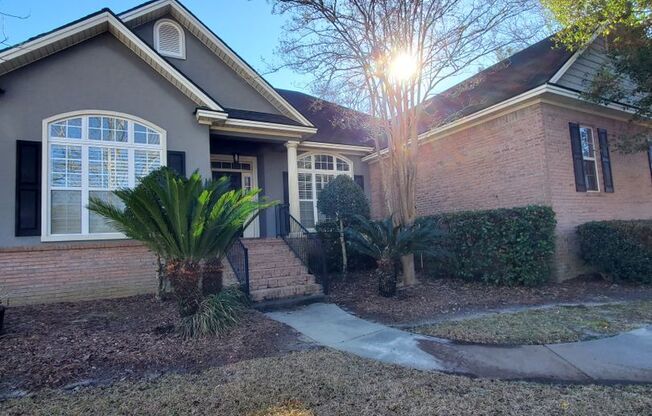 Southern Comfort Living: Elegant 3BR/3BA Home with Spacious Interiors, Fireplace, and Screened Porch in Valdosta, GA