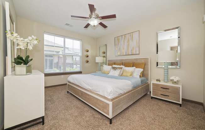 Austin Park Apartments Miamisburg Ohio Pet Friendly Updated Modern Interior Bedroom with Oversized Closets and Carpet Natural Lighting