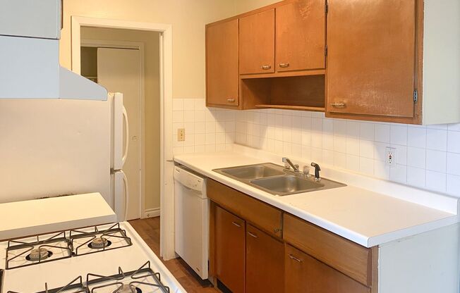 1 bed, 1 bath, 650 sqft, $1,195, Unit 3028202