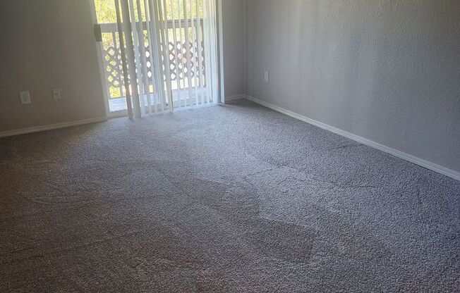 1 bed, 1 bath, 591 sqft, $1,525, Unit B-305