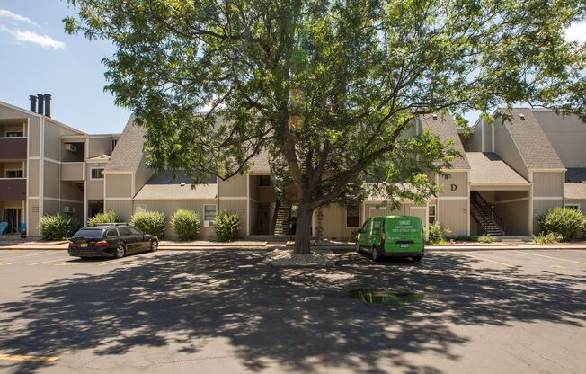512 E Monroe D415